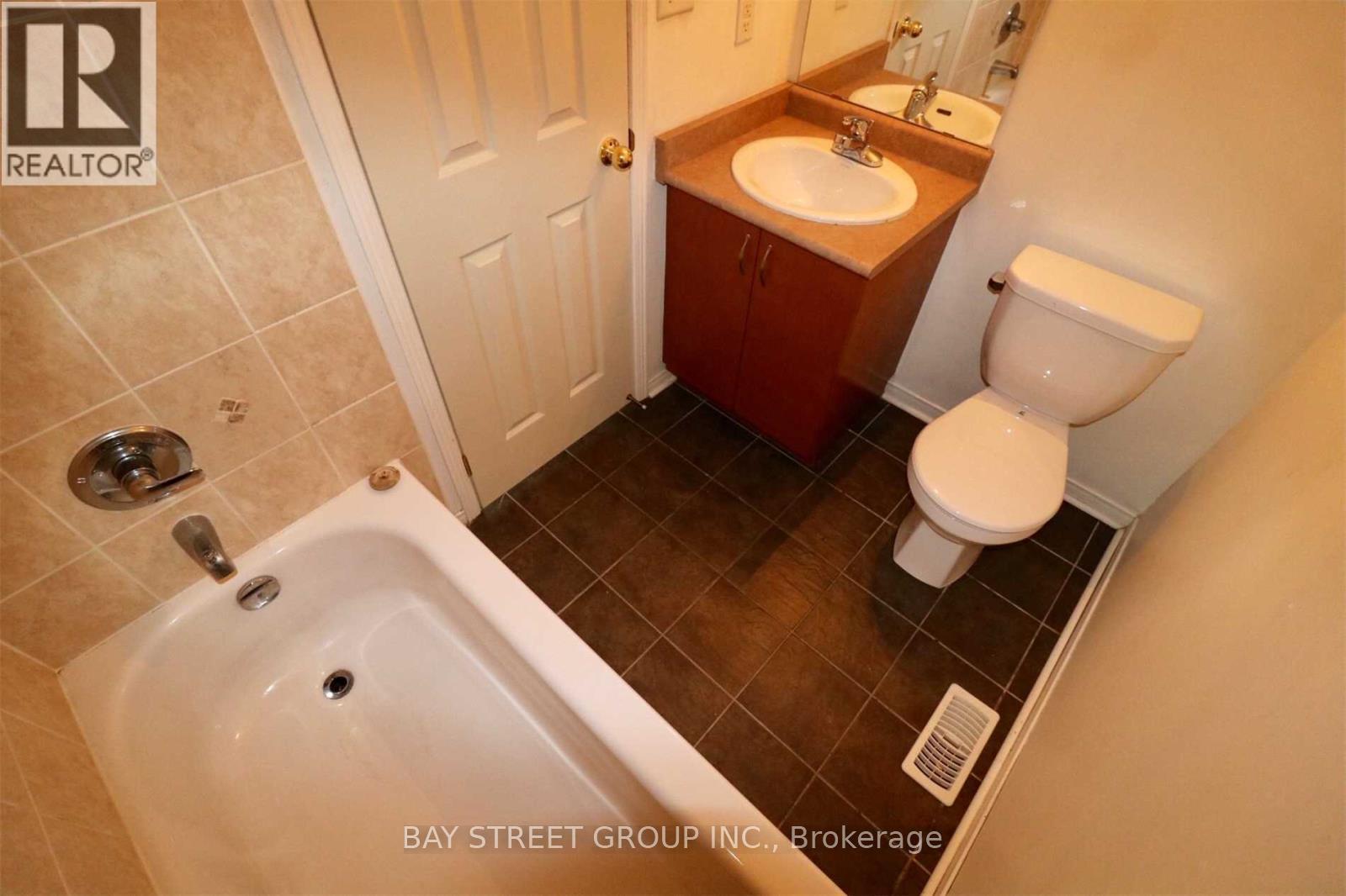 46 Balsam Street, Markham, Ontario  L6B 0P5 - Photo 8 - N13125944