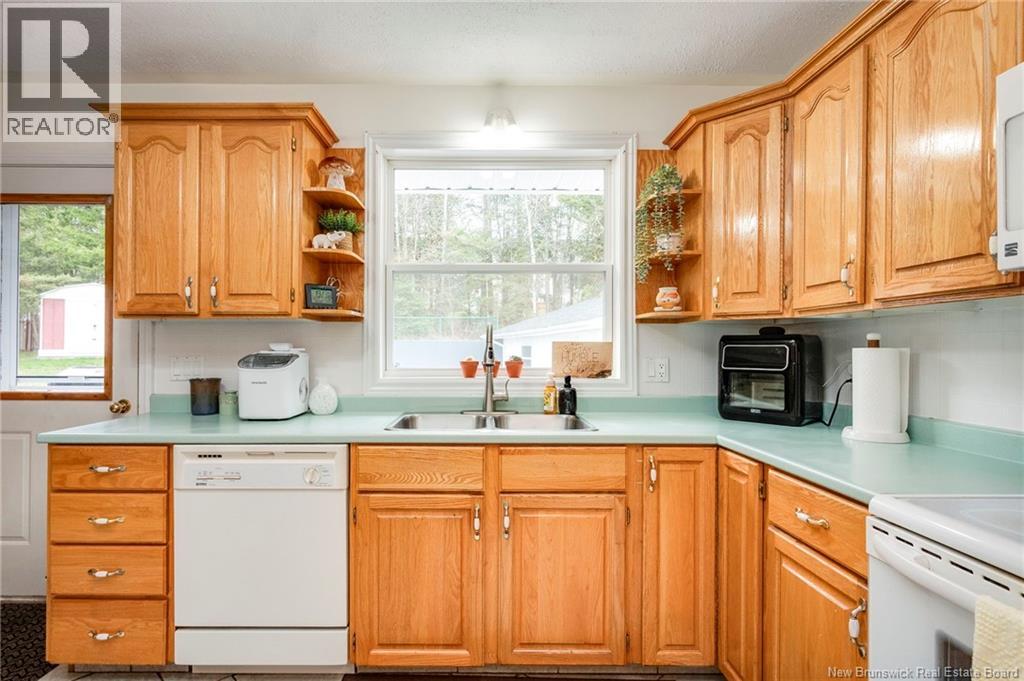 27 Chapel Road, Rothesay, New Brunswick  E2E 3N8 - Photo 13 - NB139437