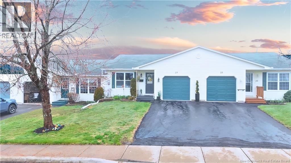 23 Meadow Wood Gardens, Saint John, New Brunswick  E2M 5T1 - Photo 1 - NB138588