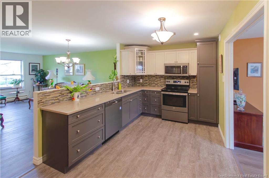 23 Meadow Wood Gardens, Saint John, New Brunswick  E2M 5T1 - Photo 10 - NB138588