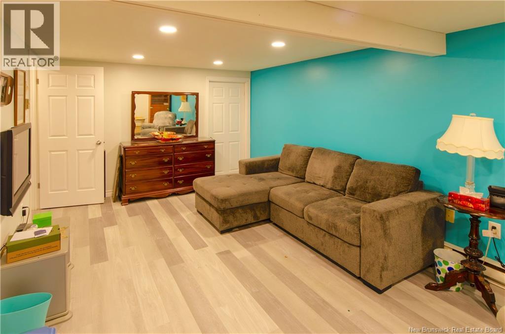 23 Meadow Wood Gardens, Saint John, New Brunswick  E2M 5T1 - Photo 21 - NB138588