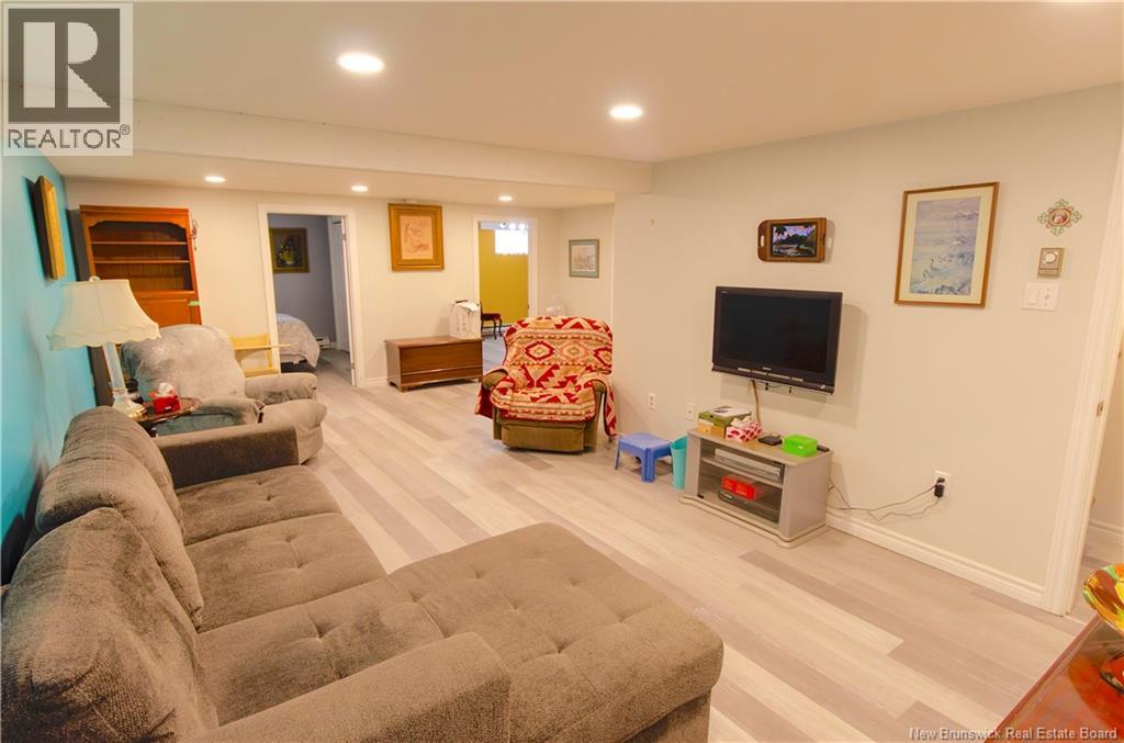 23 Meadow Wood Gardens, Saint John, New Brunswick  E2M 5T1 - Photo 24 - NB138588
