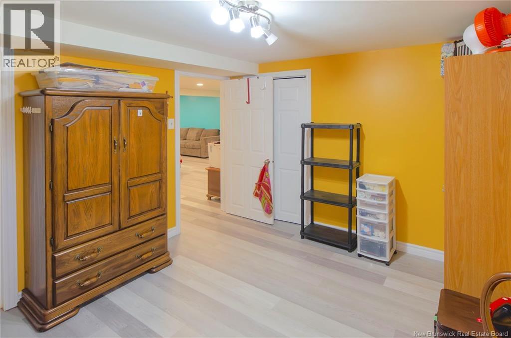 23 Meadow Wood Gardens, Saint John, New Brunswick  E2M 5T1 - Photo 30 - NB138588