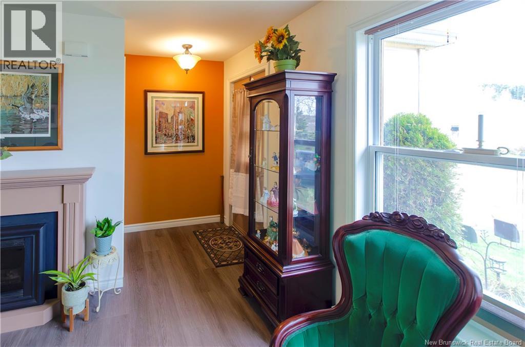 23 Meadow Wood Gardens, Saint John, New Brunswick  E2M 5T1 - Photo 5 - NB138588