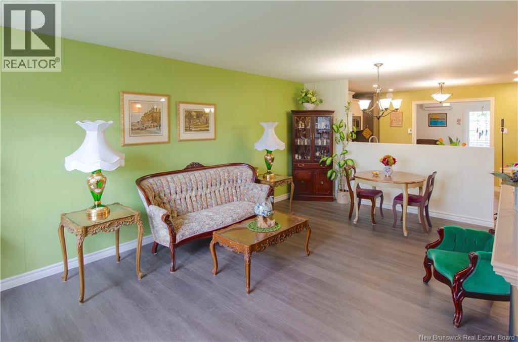 23 Meadow Wood Gardens, Saint John, New Brunswick  E2M 5T1 - Photo 6 - NB138588