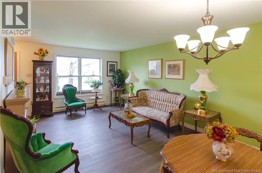 23 Meadow Wood Gardens, Saint John, New Brunswick  E2M 5T1 - Photo 7 - NB138588