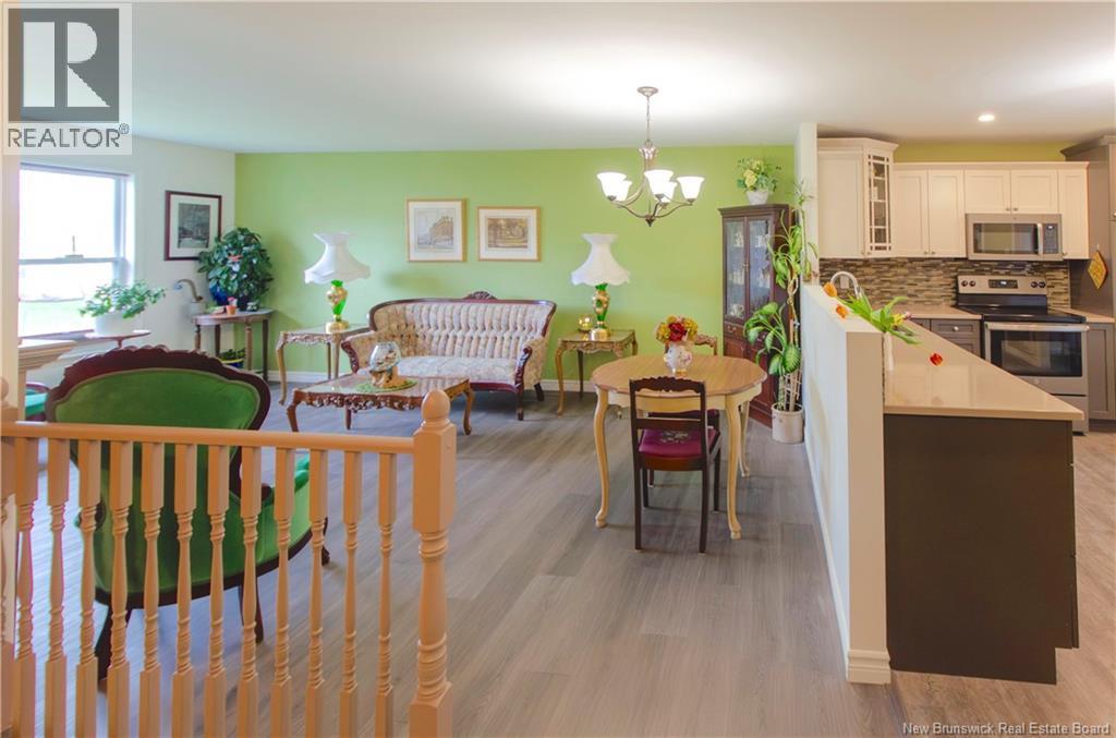 23 Meadow Wood Gardens, Saint John, New Brunswick  E2M 5T1 - Photo 8 - NB138588