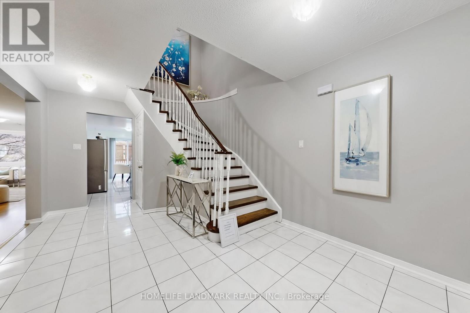 5235 Astwell Avenue, Mississauga, Ontario  L5R 3H8 - Photo 4 - W13125924