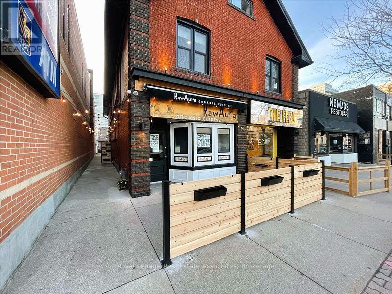 201+B - 94 LAKESHORE ROAD E, Mississauga, Ontario