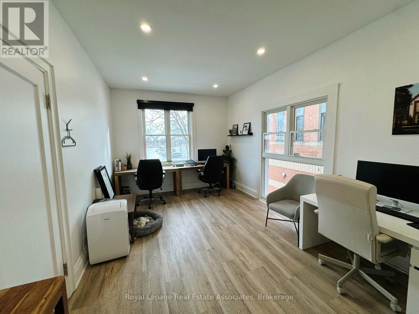 201+b - 94 Lakeshore Road E, Mississauga, Ontario  L5G 1E3 - Photo 6 - W13125940