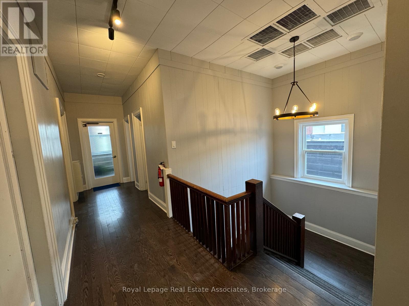 201+b - 94 Lakeshore Road E, Mississauga, Ontario  L5G 1E3 - Photo 8 - W13125940