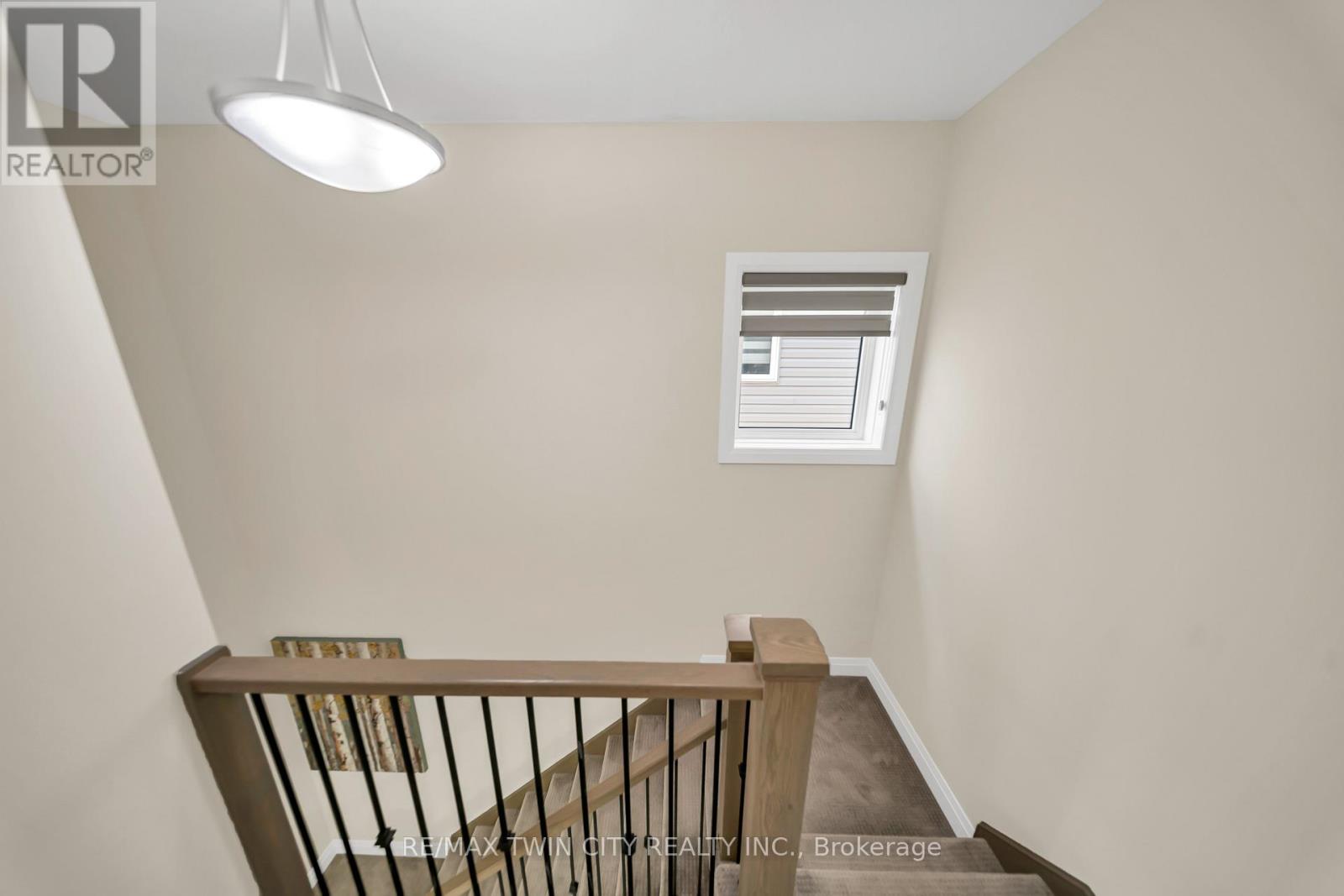 107 Monarch Woods Drive, Kitchener, Ontario  N2P 0K2 - Photo 15 - X13125950