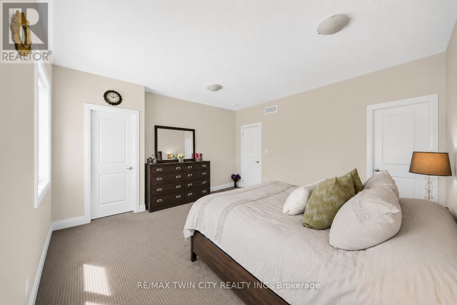107 Monarch Woods Drive, Kitchener, Ontario  N2P 0K2 - Photo 18 - X13125950