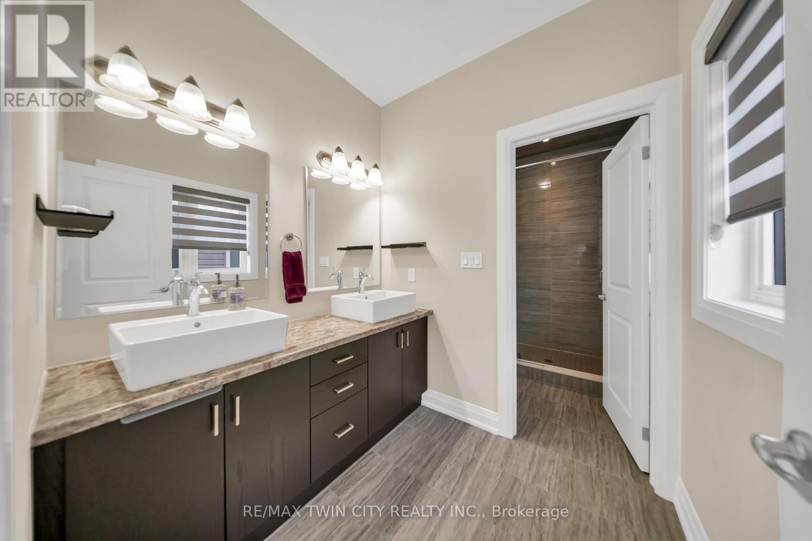 107 Monarch Woods Drive, Kitchener, Ontario  N2P 0K2 - Photo 19 - X13125950