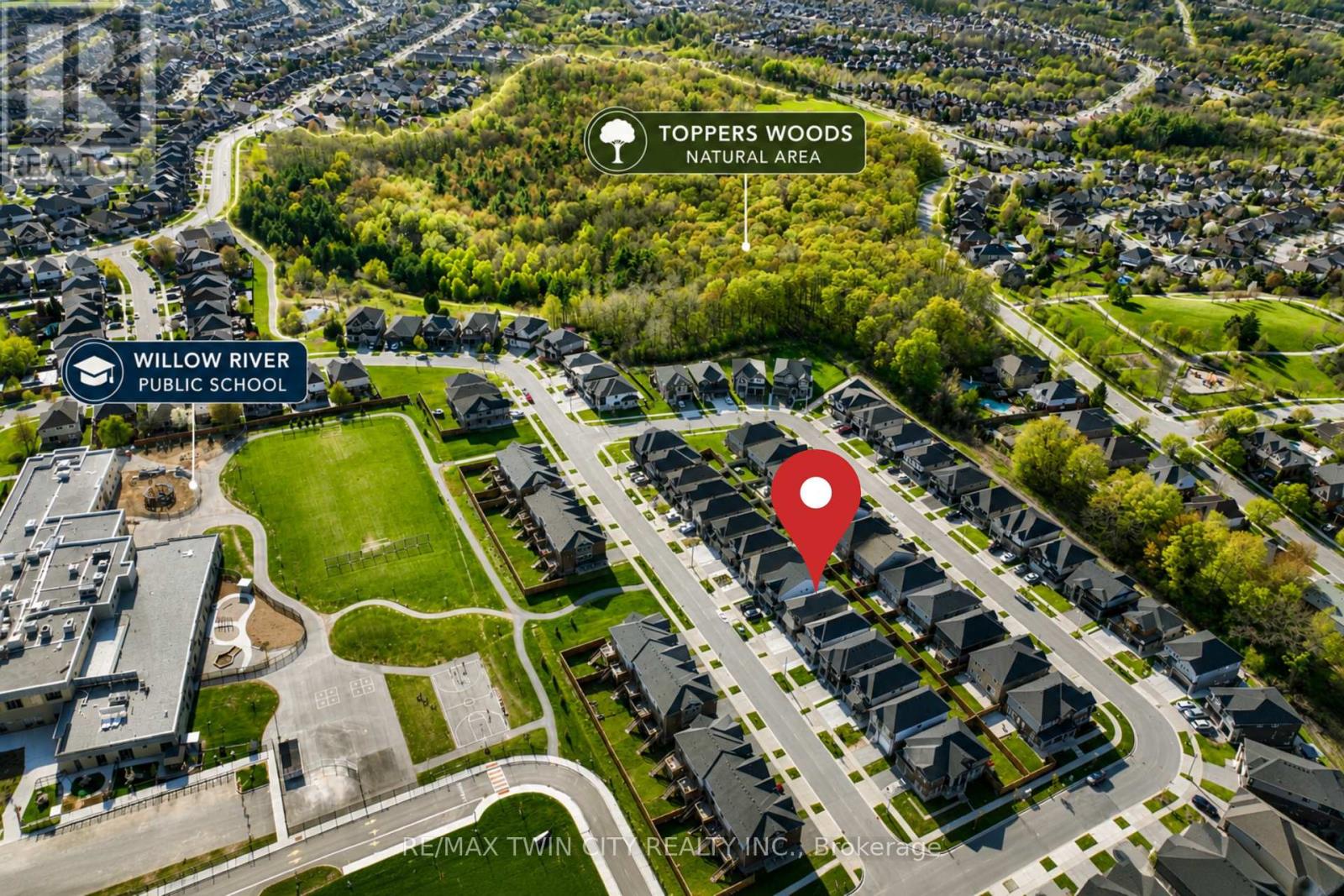 107 Monarch Woods Drive, Kitchener, Ontario  N2P 0K2 - Photo 2 - X13125950