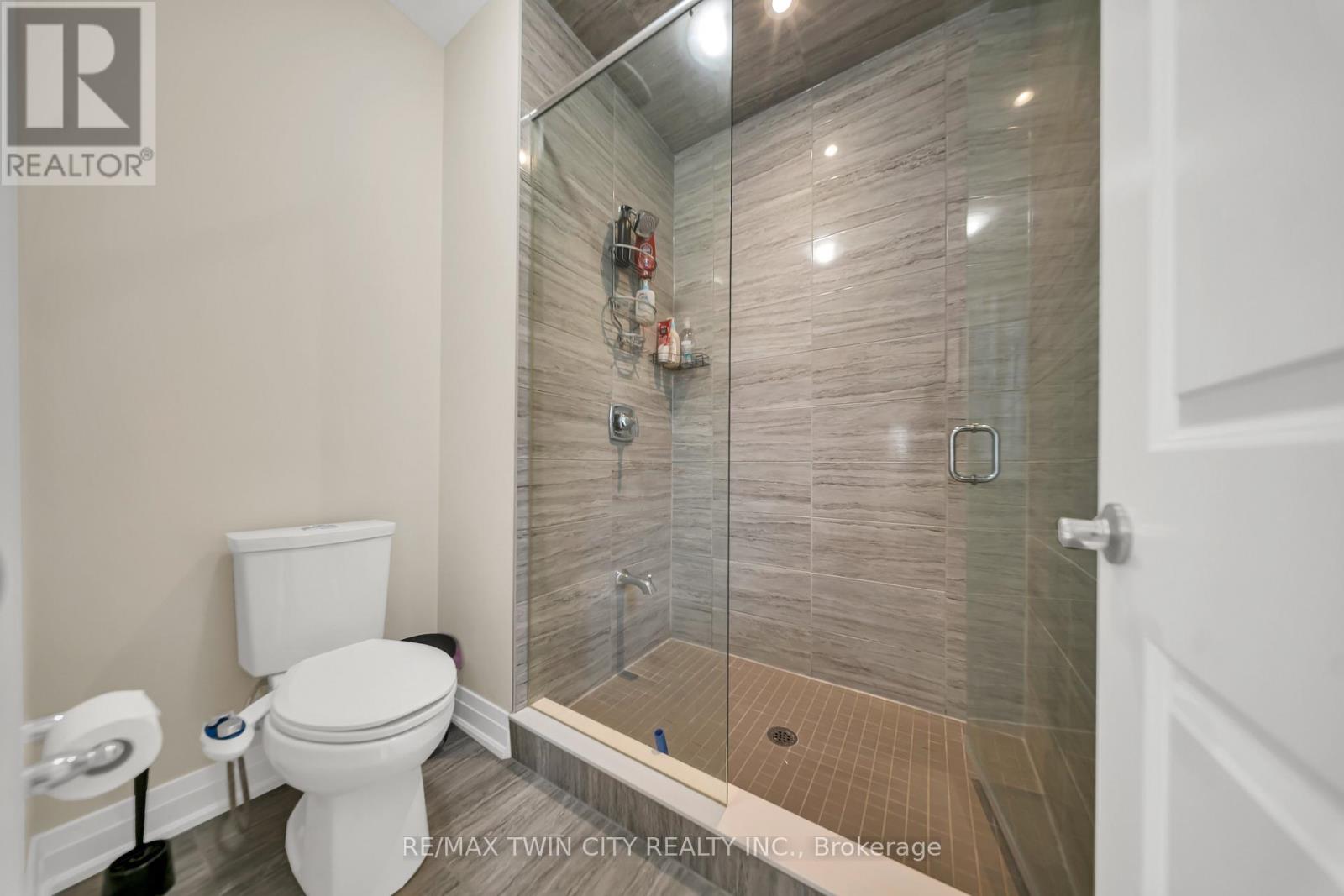 107 Monarch Woods Drive, Kitchener, Ontario  N2P 0K2 - Photo 20 - X13125950