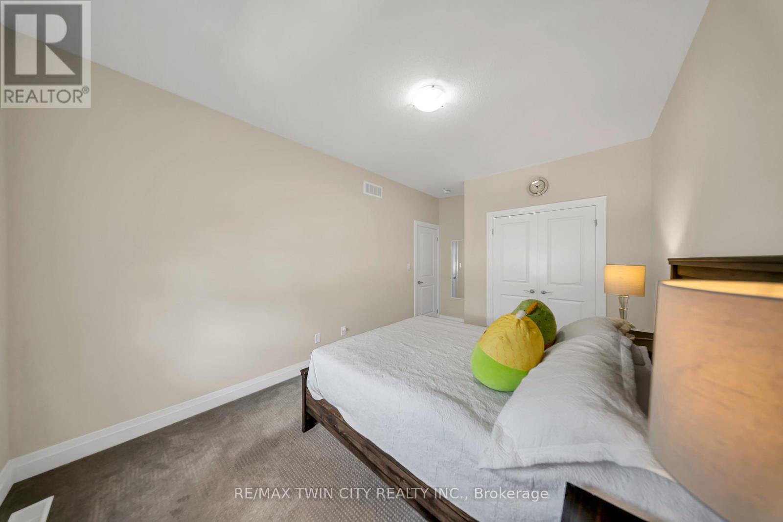 107 Monarch Woods Drive, Kitchener, Ontario  N2P 0K2 - Photo 23 - X13125950