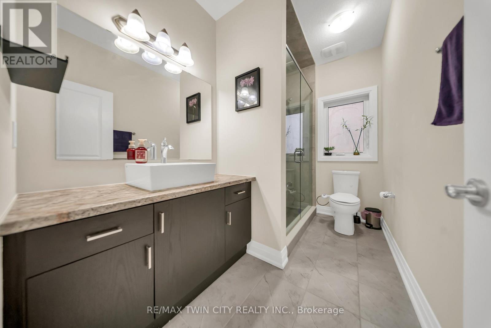 107 Monarch Woods Drive, Kitchener, Ontario  N2P 0K2 - Photo 26 - X13125950
