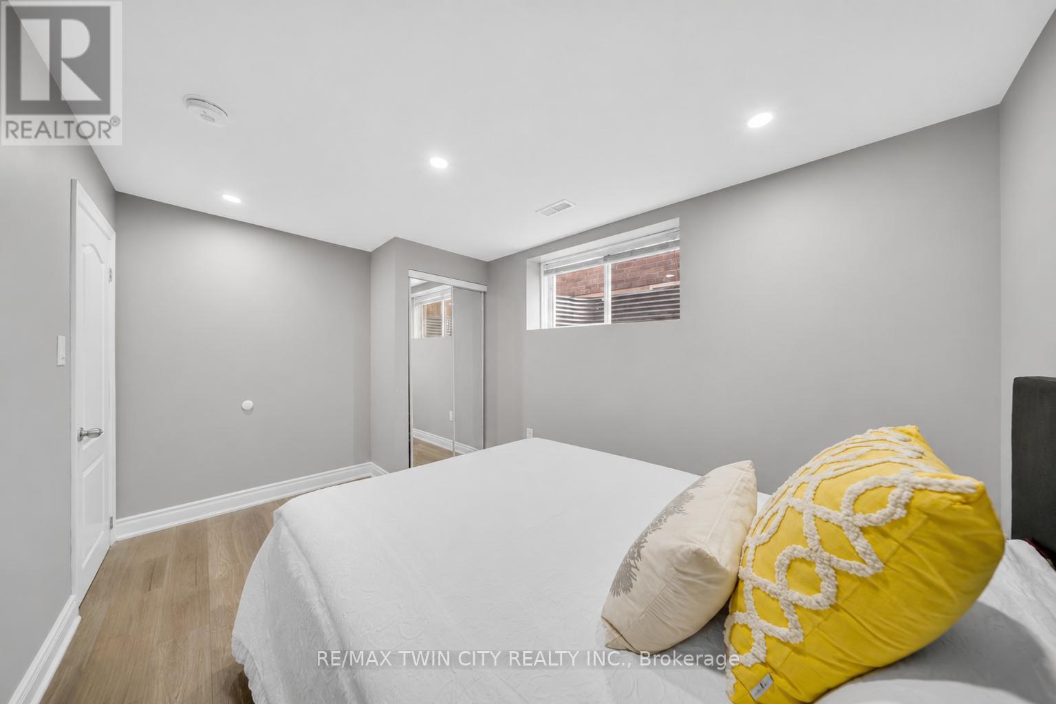 107 Monarch Woods Drive, Kitchener, Ontario  N2P 0K2 - Photo 36 - X13125950