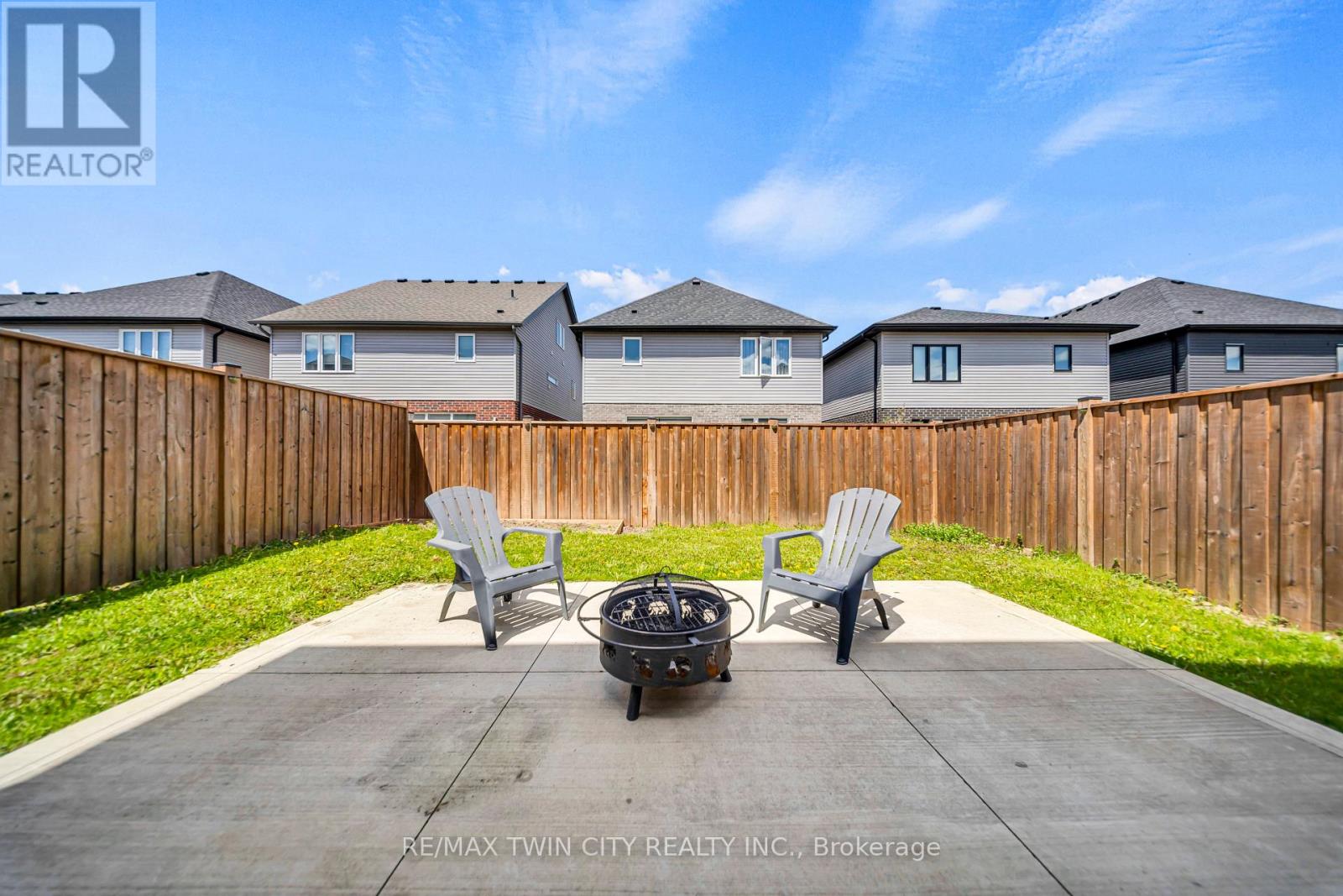 107 Monarch Woods Drive, Kitchener, Ontario  N2P 0K2 - Photo 41 - X13125950