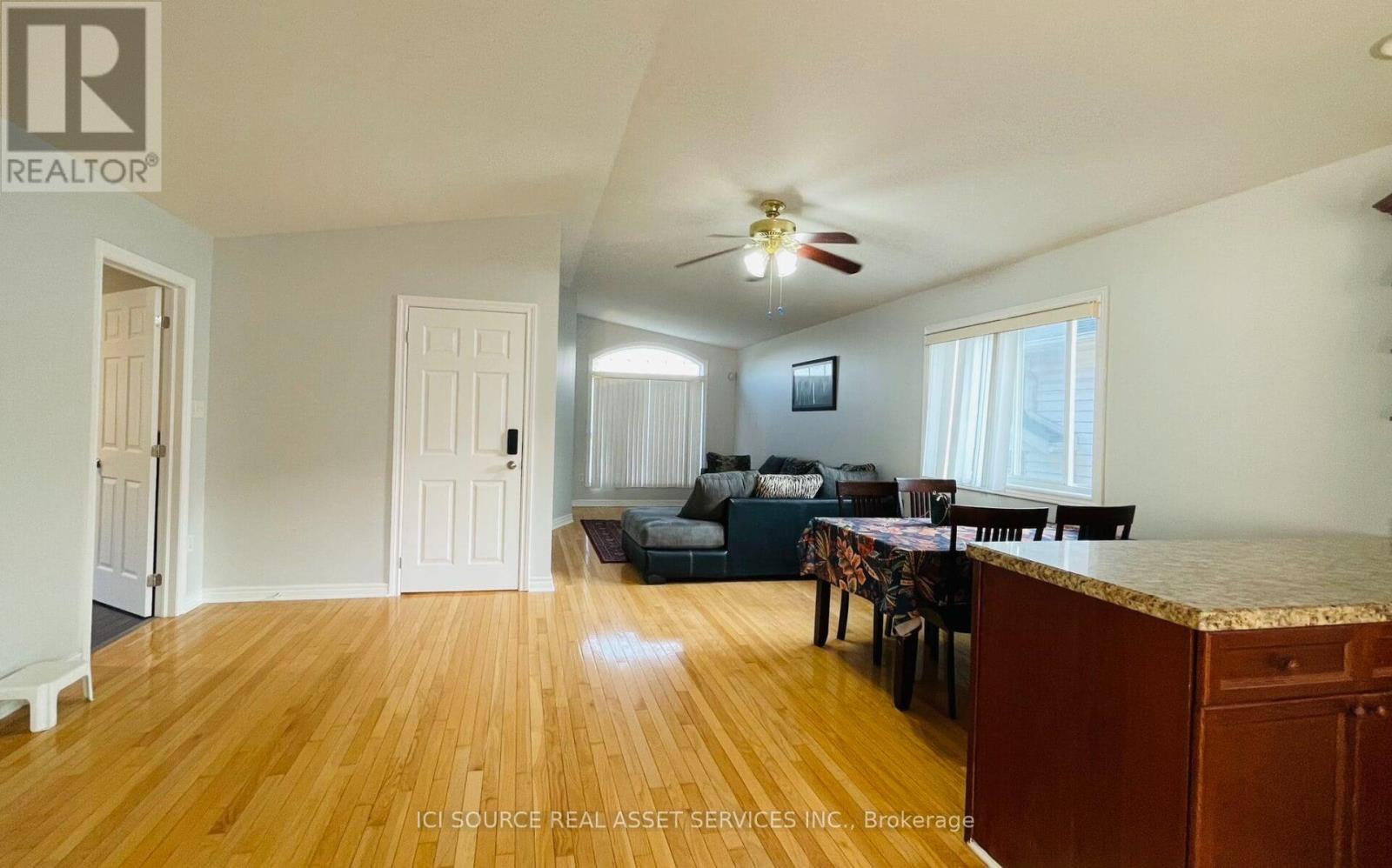 Main Fl - 7153 Kelly Drive, Niagara Falls, Ontario  L2H 3K1 - Photo 4 - X13125960