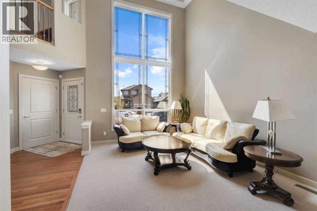 273 Everglade Circle SW, Calgary, Alberta  T2Y 4M8 - Photo 3 - A2309653