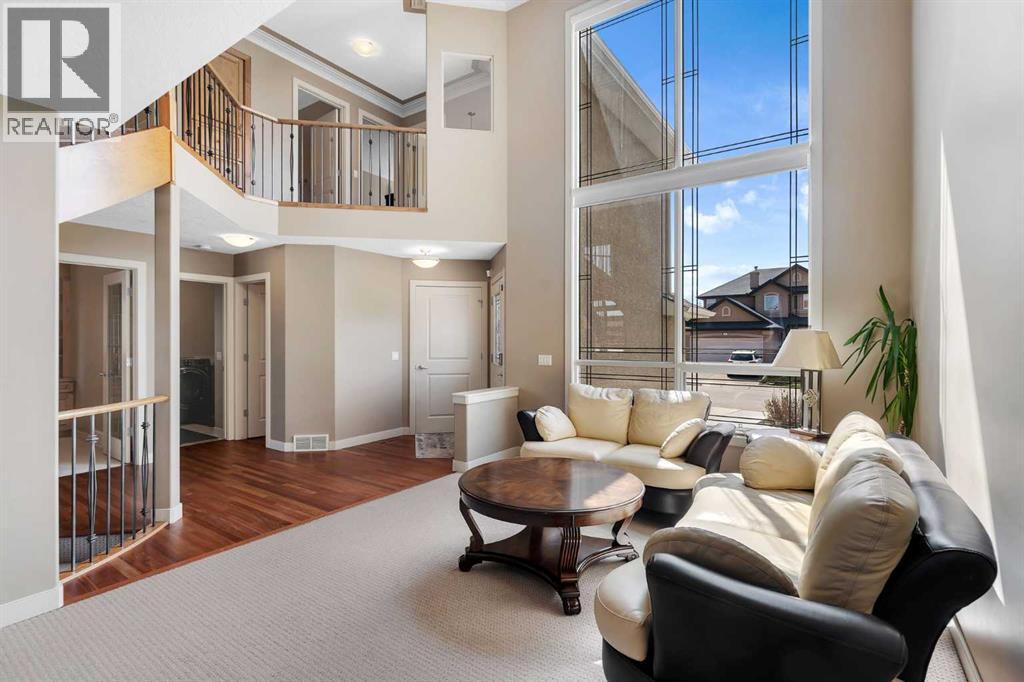273 Everglade Circle SW, Calgary, Alberta  T2Y 4M8 - Photo 4 - A2309653