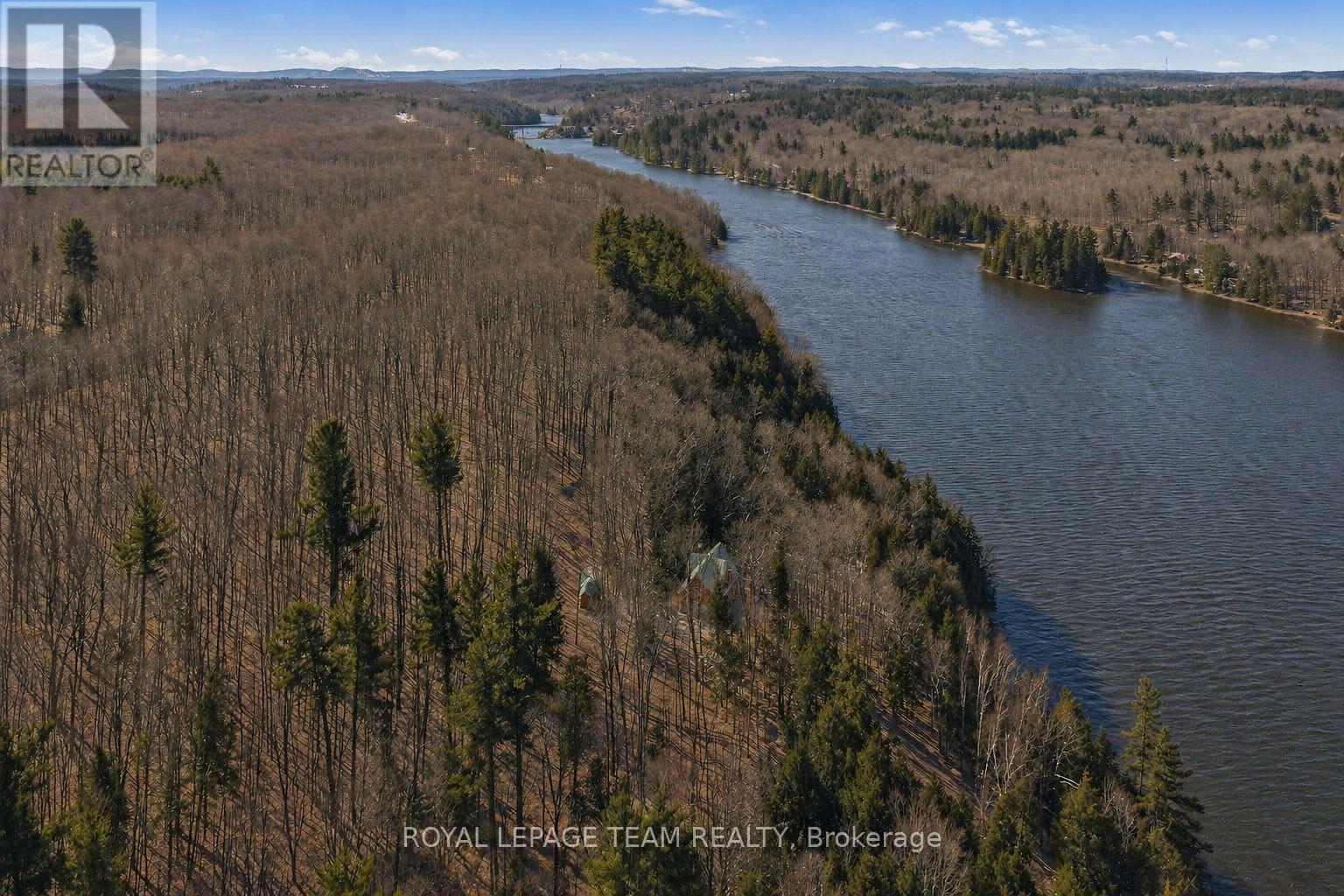 102-B Mcvicar Lane, Mcnab/braeside, Ontario  K7S 3Z5 - Photo 2 - X12821886