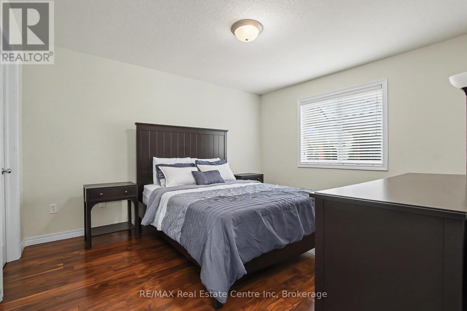 9 Washburn Drive, Guelph, Ontario  N1E 0B4 - Photo 13 - X13126078