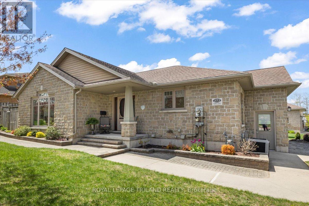272 4TH STREET CRESCENT, Hanover, Ontario