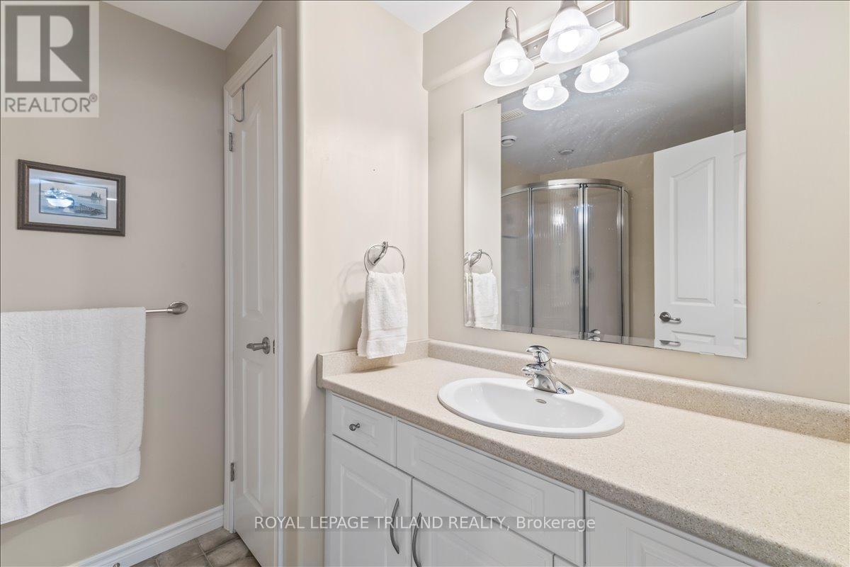 272 4th Street Crescent, Hanover, Ontario  N4N 3S9 - Photo 23 - X13126070