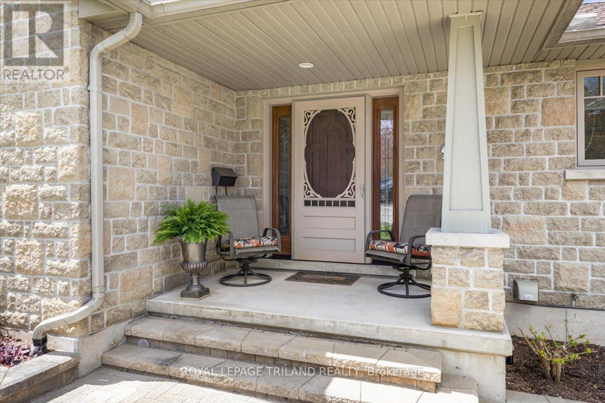 272 4th Street Crescent, Hanover, Ontario  N4N 3S9 - Photo 6 - X13126070