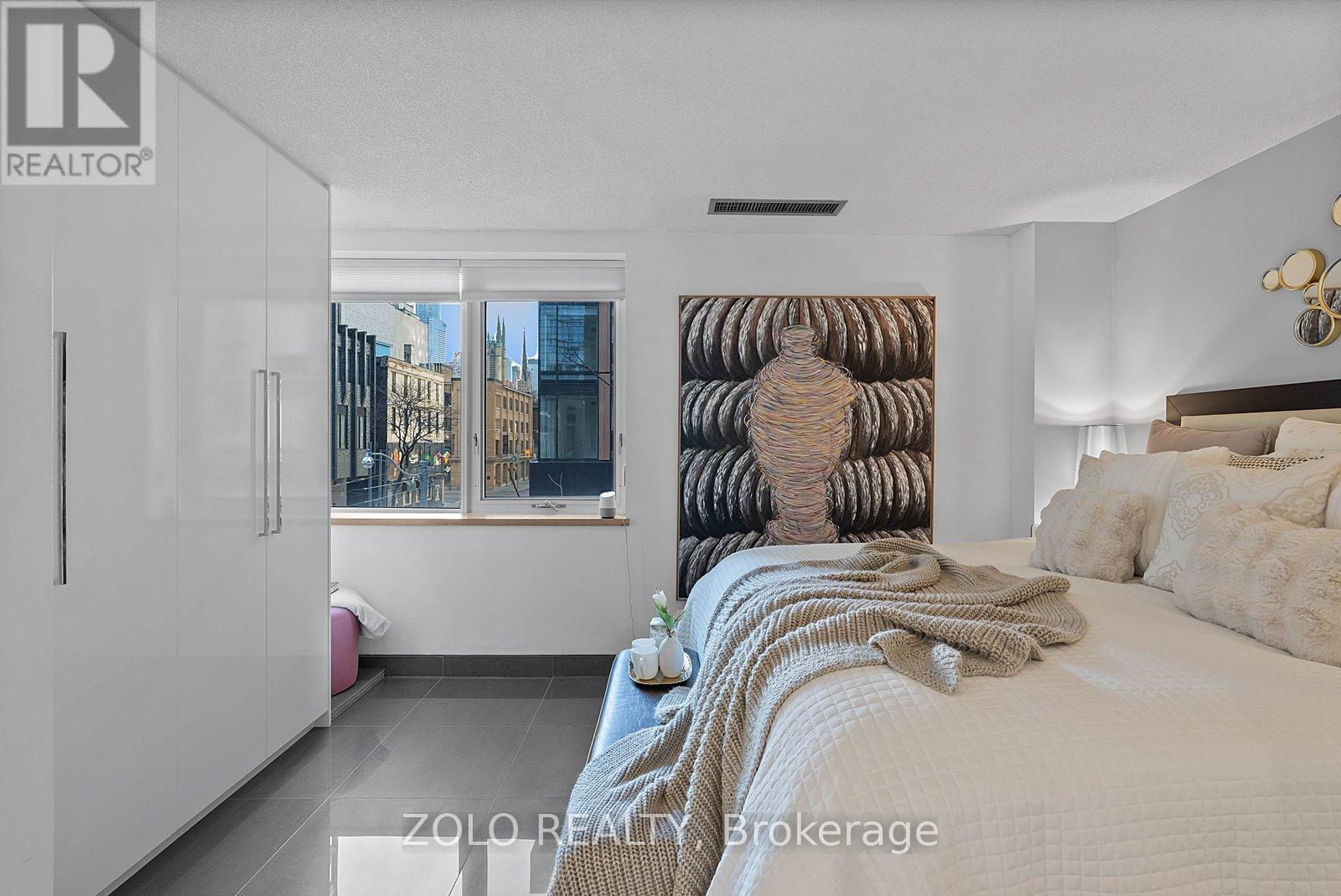 302 - 55 Lombard Street, Toronto, Ontario  M5C 2R7 - Photo 24 - C13126052
