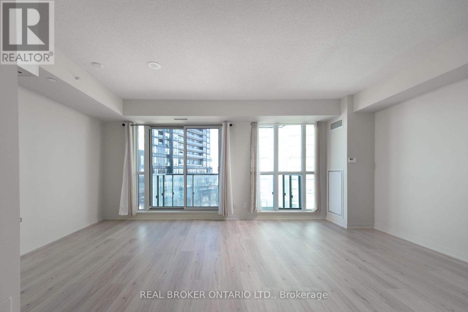 909 - 69 Lynn Williams Street, Toronto, Ontario  M6K 3R6 - Photo 7 - C13126054