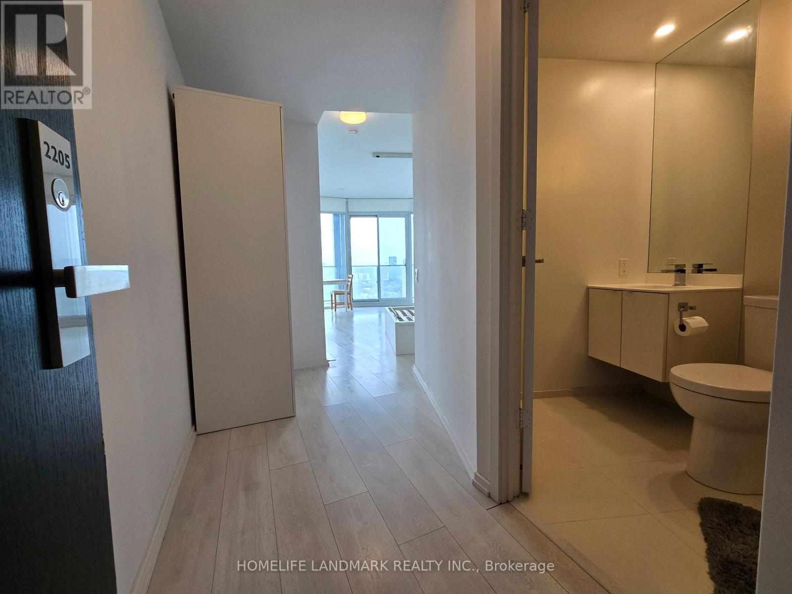 2205 - 125 Peter Street, Toronto, Ontario  M5V 0M2 - Photo 12 - C13126130