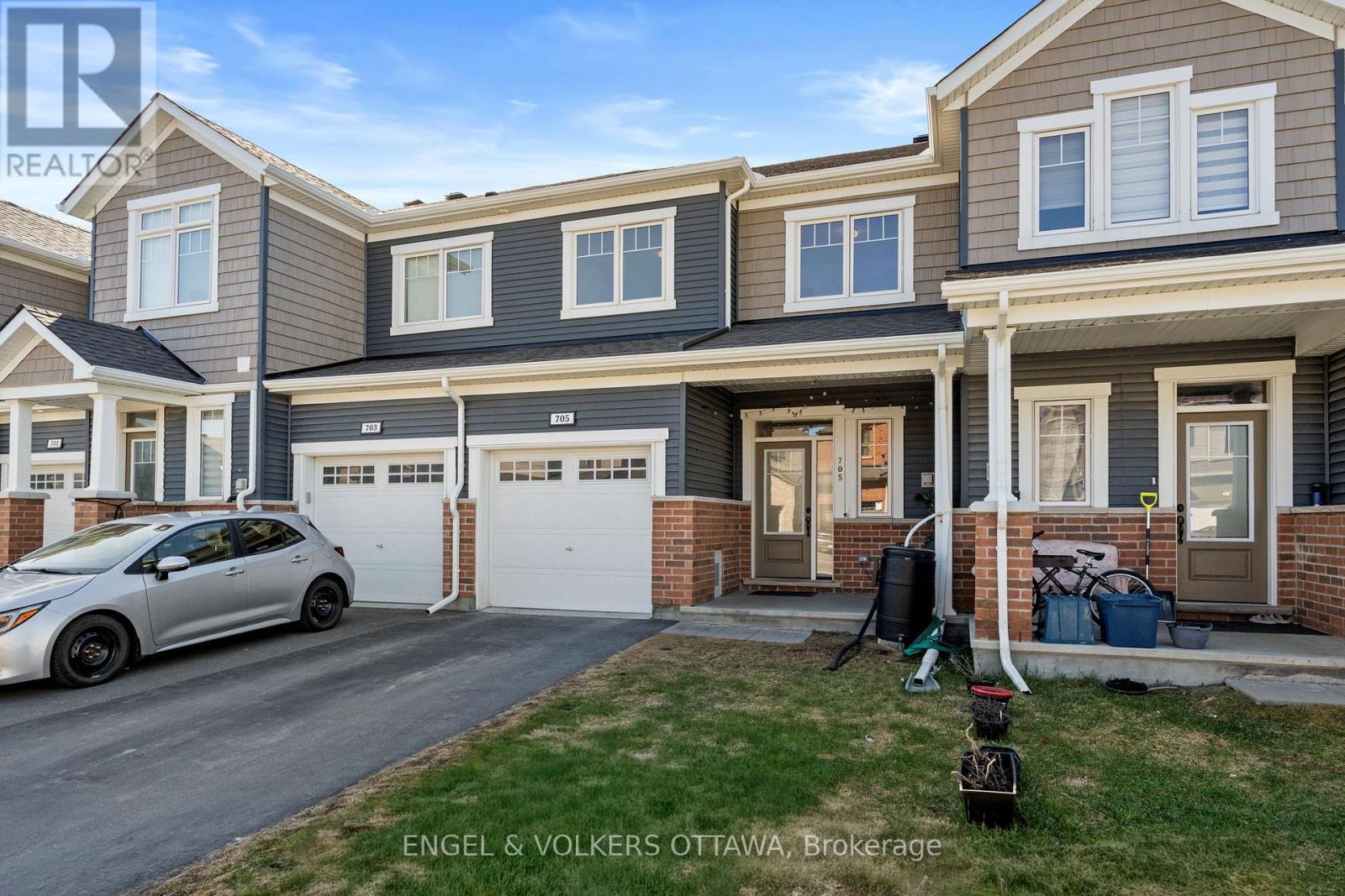 705 Perseus Avenue, Ottawa, Ontario  K2J 6T2 - Photo 2 - X13126068