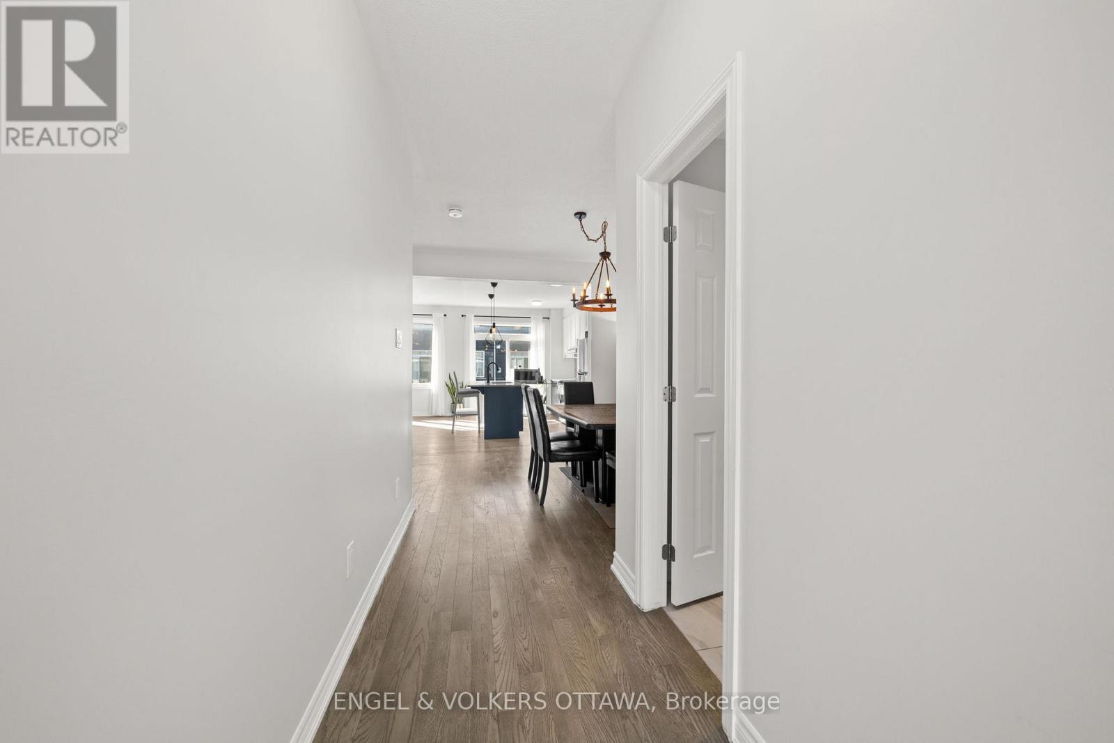 705 Perseus Avenue, Ottawa, Ontario  K2J 6T2 - Photo 5 - X13126068