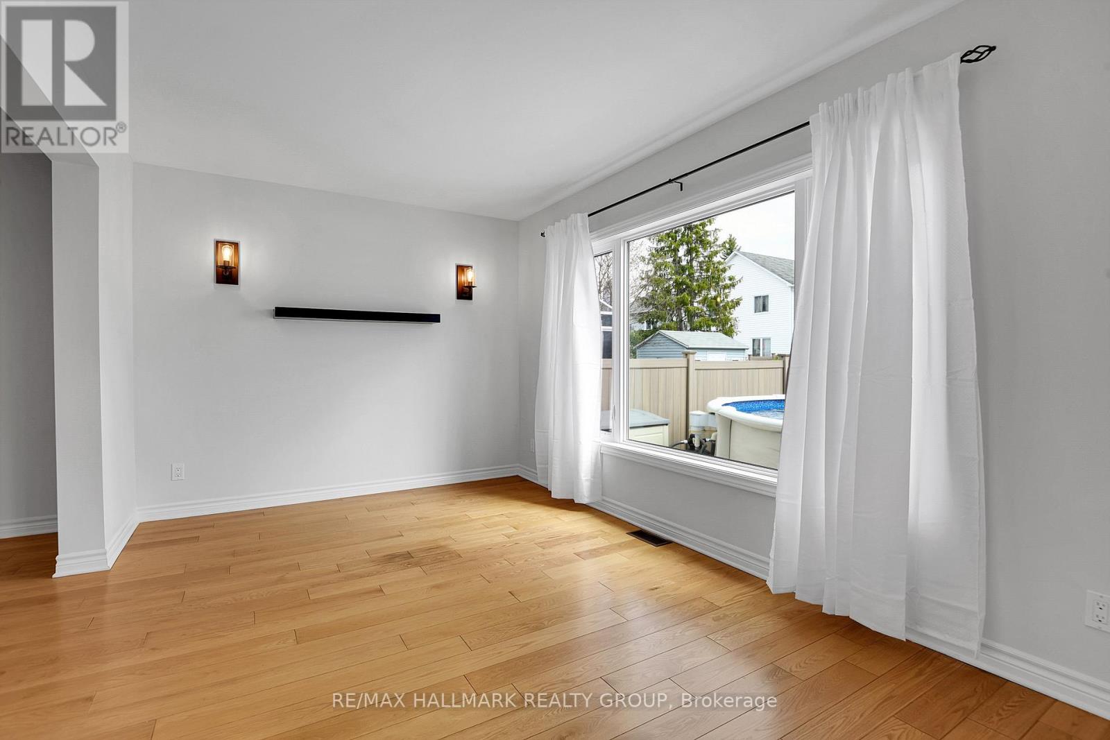 6602 Windsong Avenue, Ottawa, Ontario  K1C 6N1 - Photo 11 - X13126126