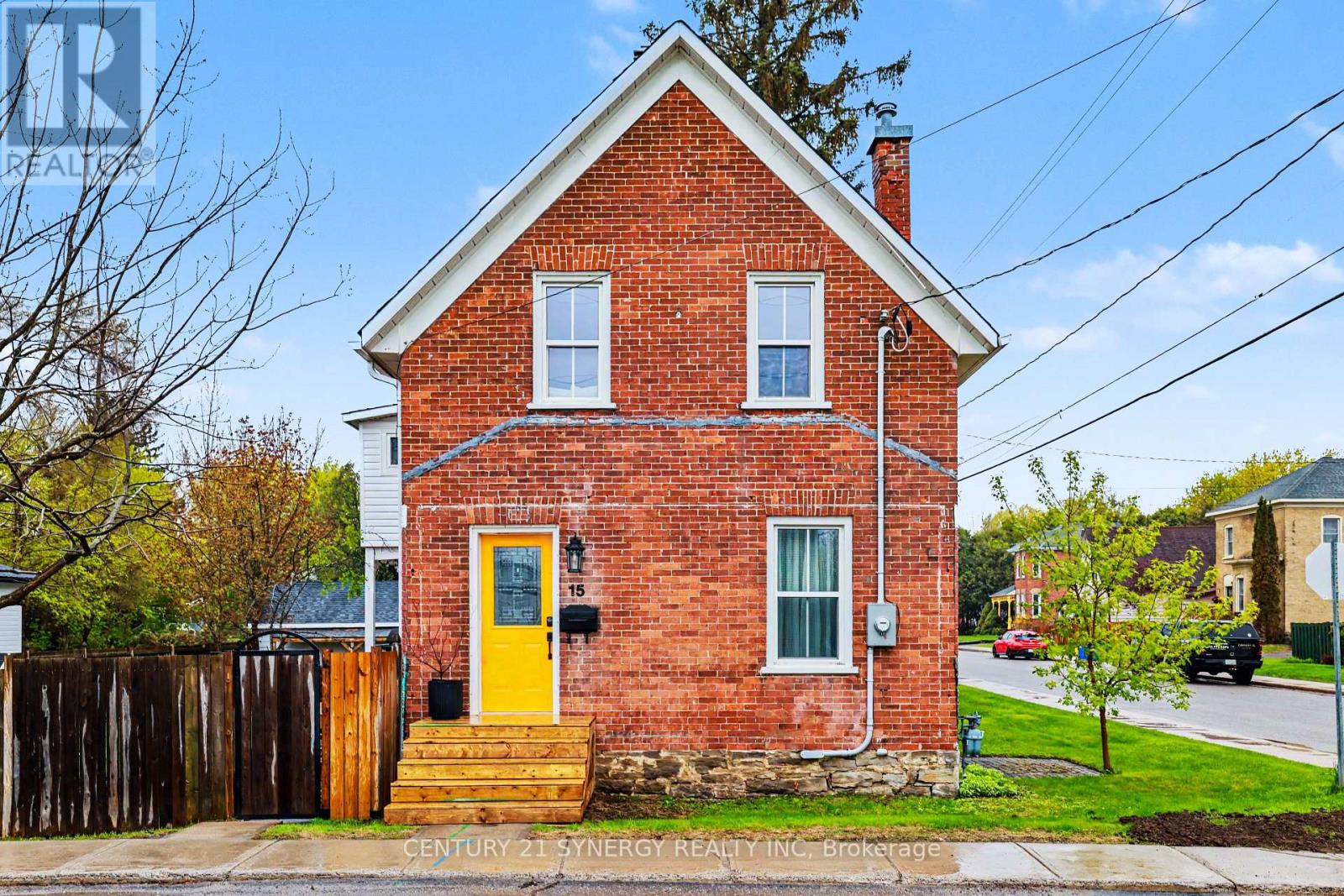 15 Alfred Street, Smiths Falls, Ontario  K7A 4H6 - Photo 2 - X13126144