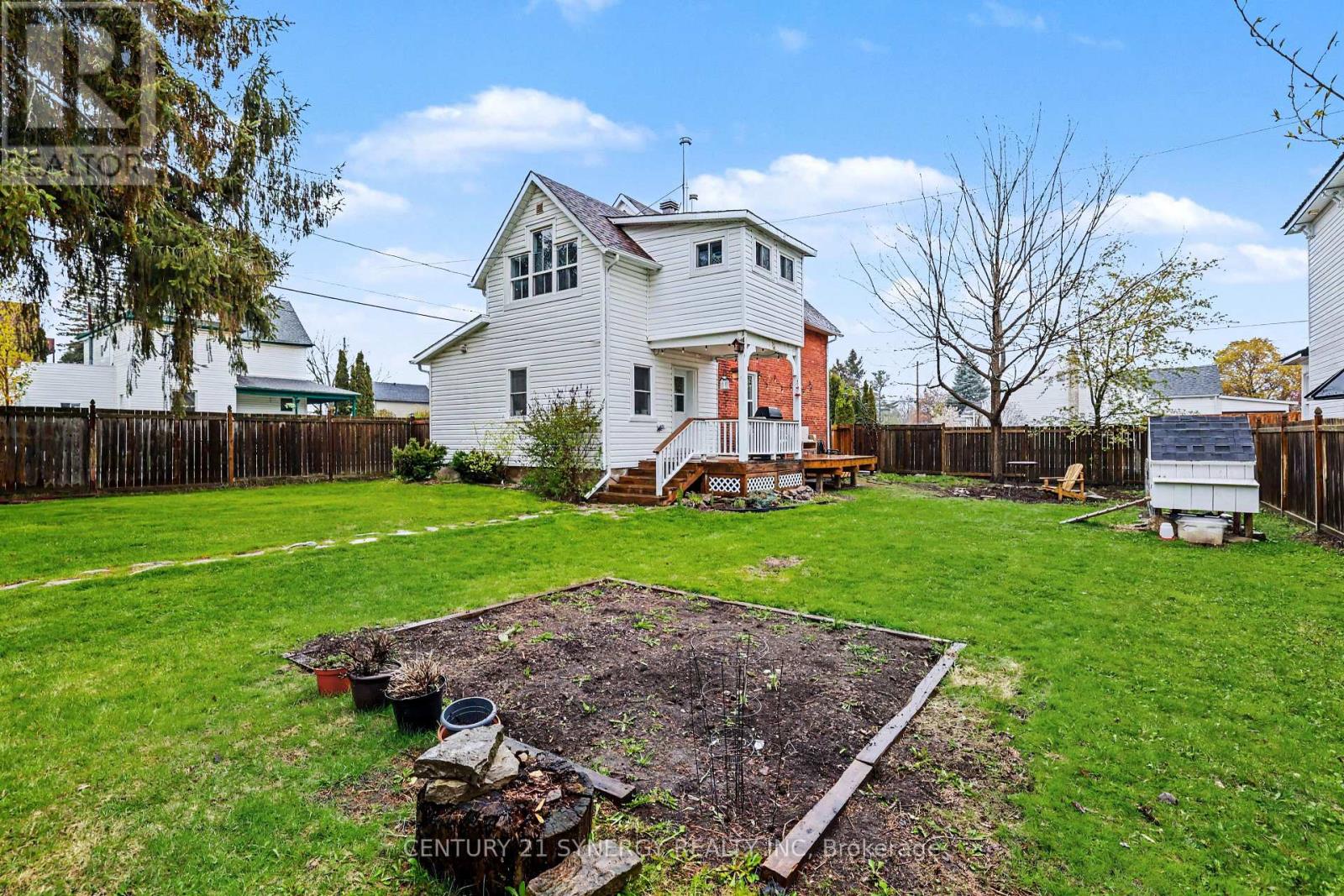 15 Alfred Street, Smiths Falls, Ontario  K7A 4H6 - Photo 42 - X13126144