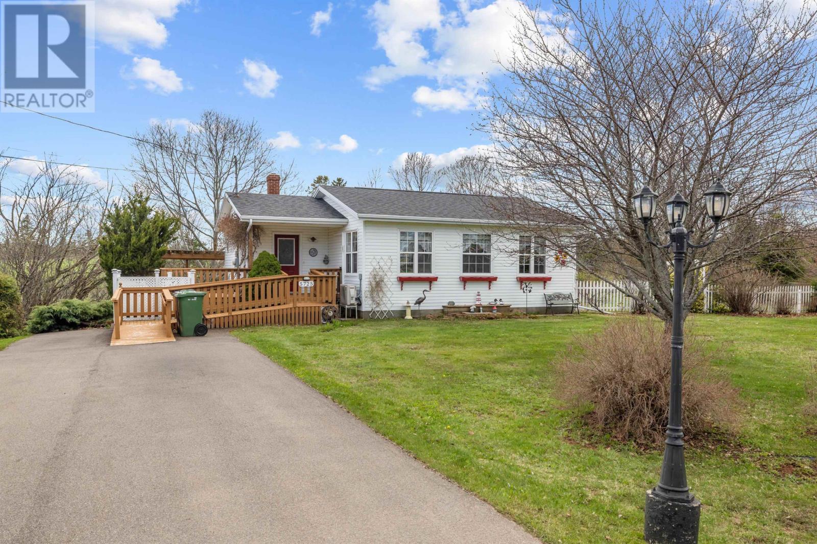 5725 Rustico Road, Rustico, Prince Edward Island  C0A 1N0 - Photo 2 - 202610792