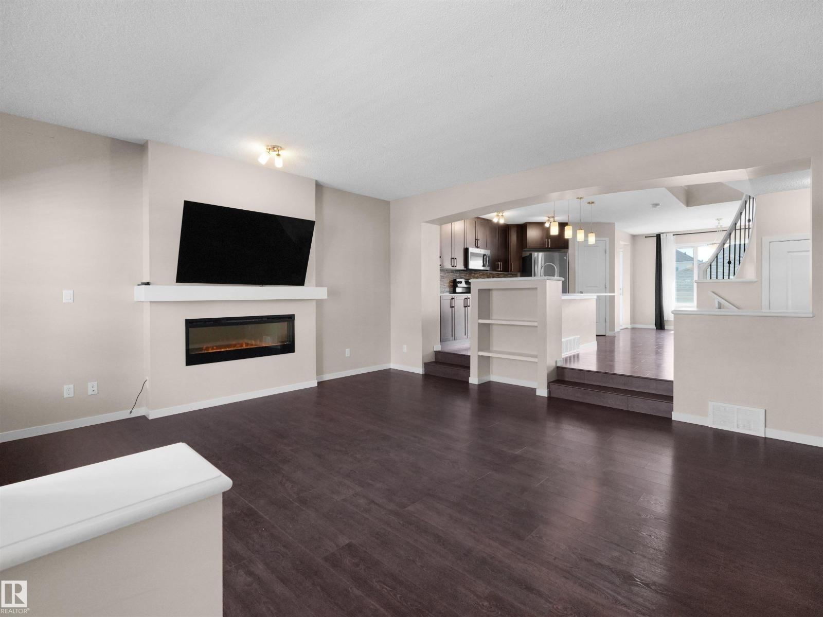 7766 Eifert Cr Nw, Edmonton, Alberta  T6M 0W1 - Photo 3 - E4487563