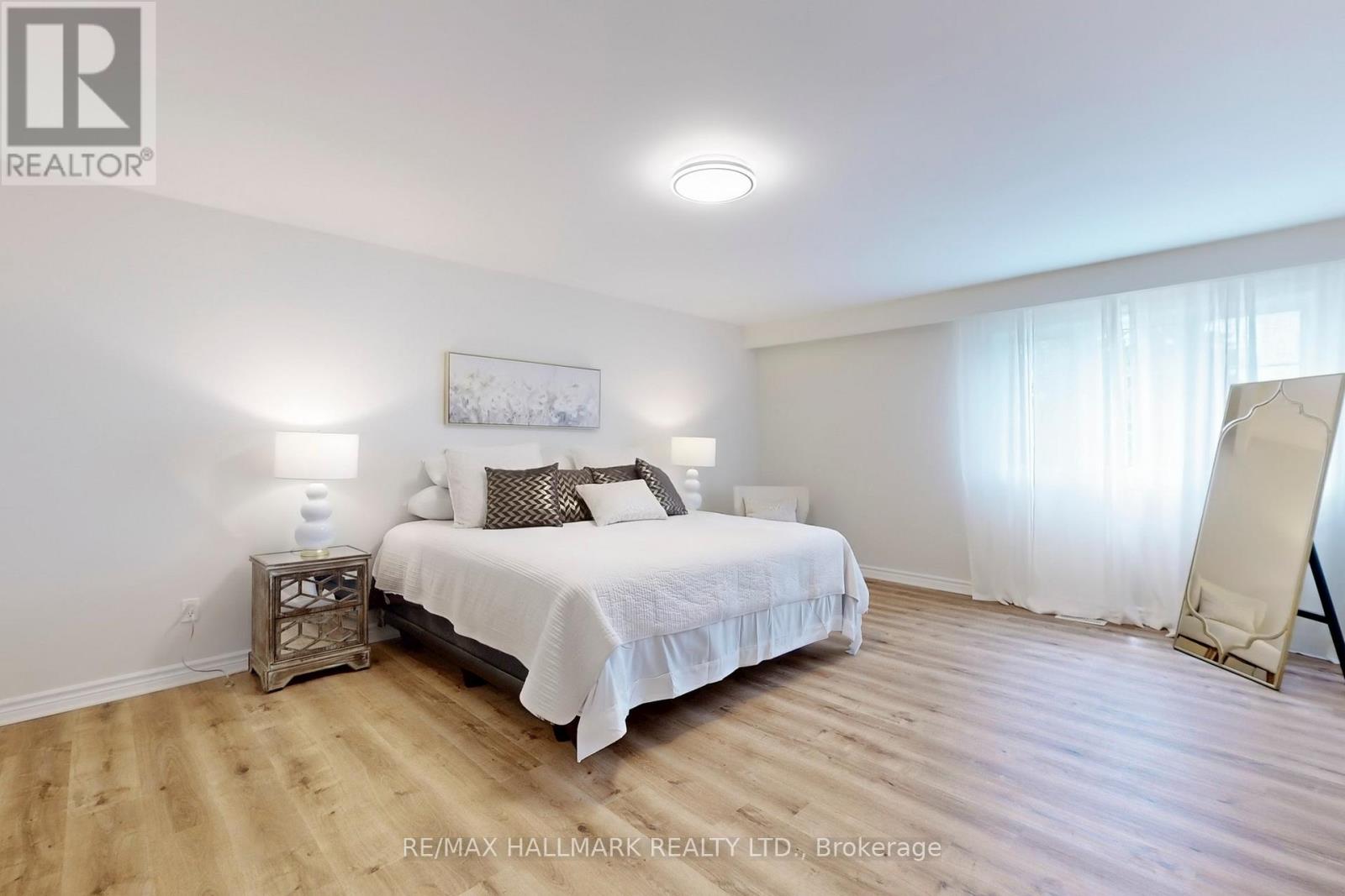 2 Butterfield Drive, Toronto, Ontario  M3A 2L8 - Photo 19 - C12990832