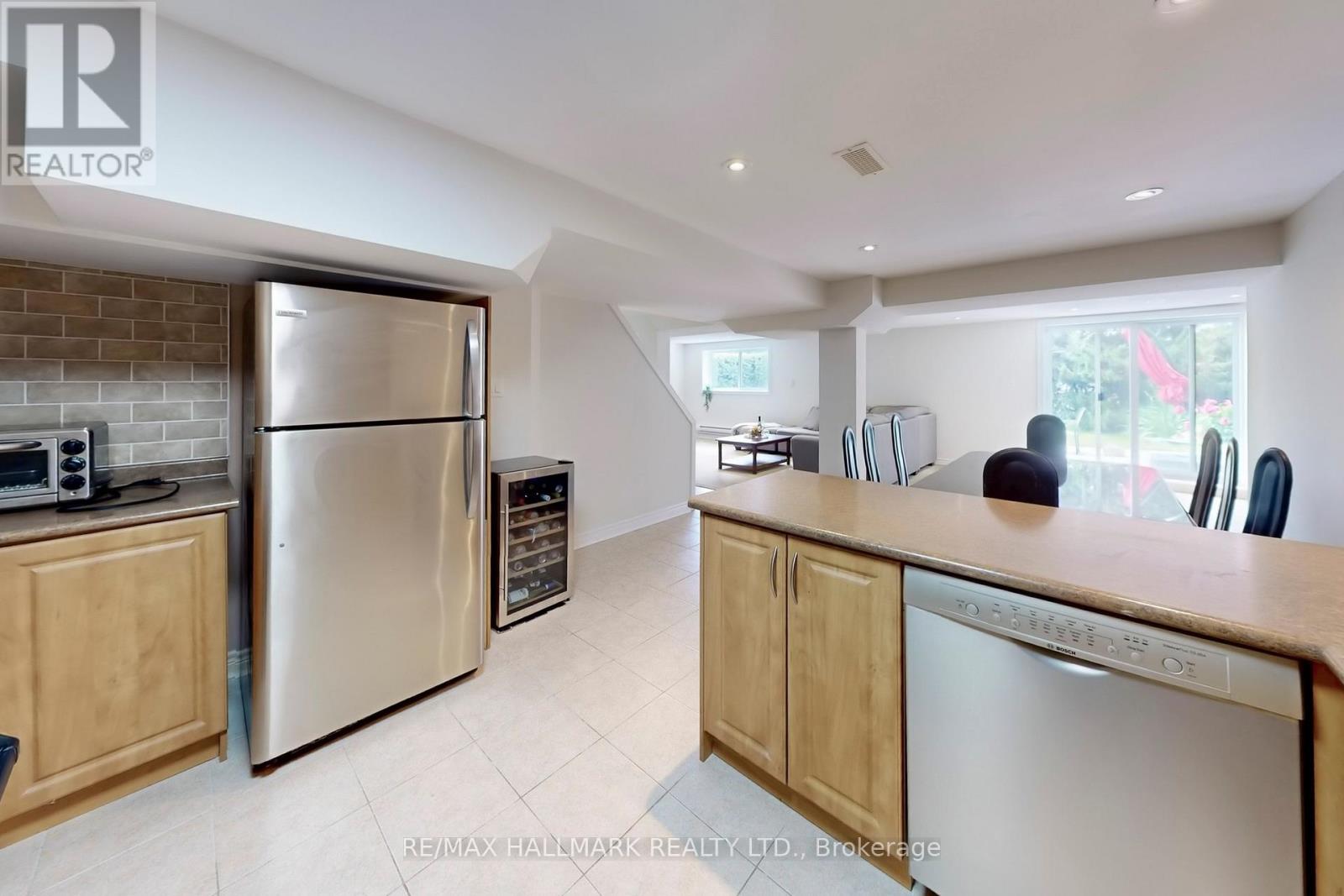 2 Butterfield Drive, Toronto, Ontario  M3A 2L8 - Photo 40 - C12990832