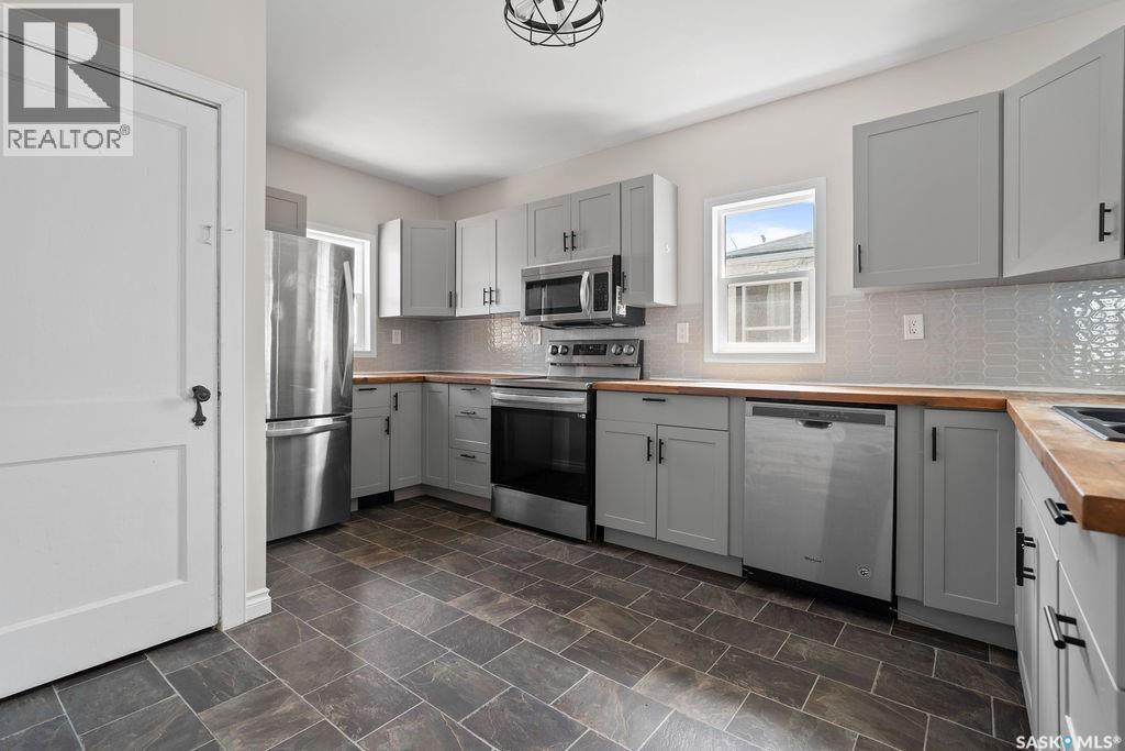 1171 Montague Street, Regina, Saskatchewan  S4T 3H8 - Photo 9 - SK035976