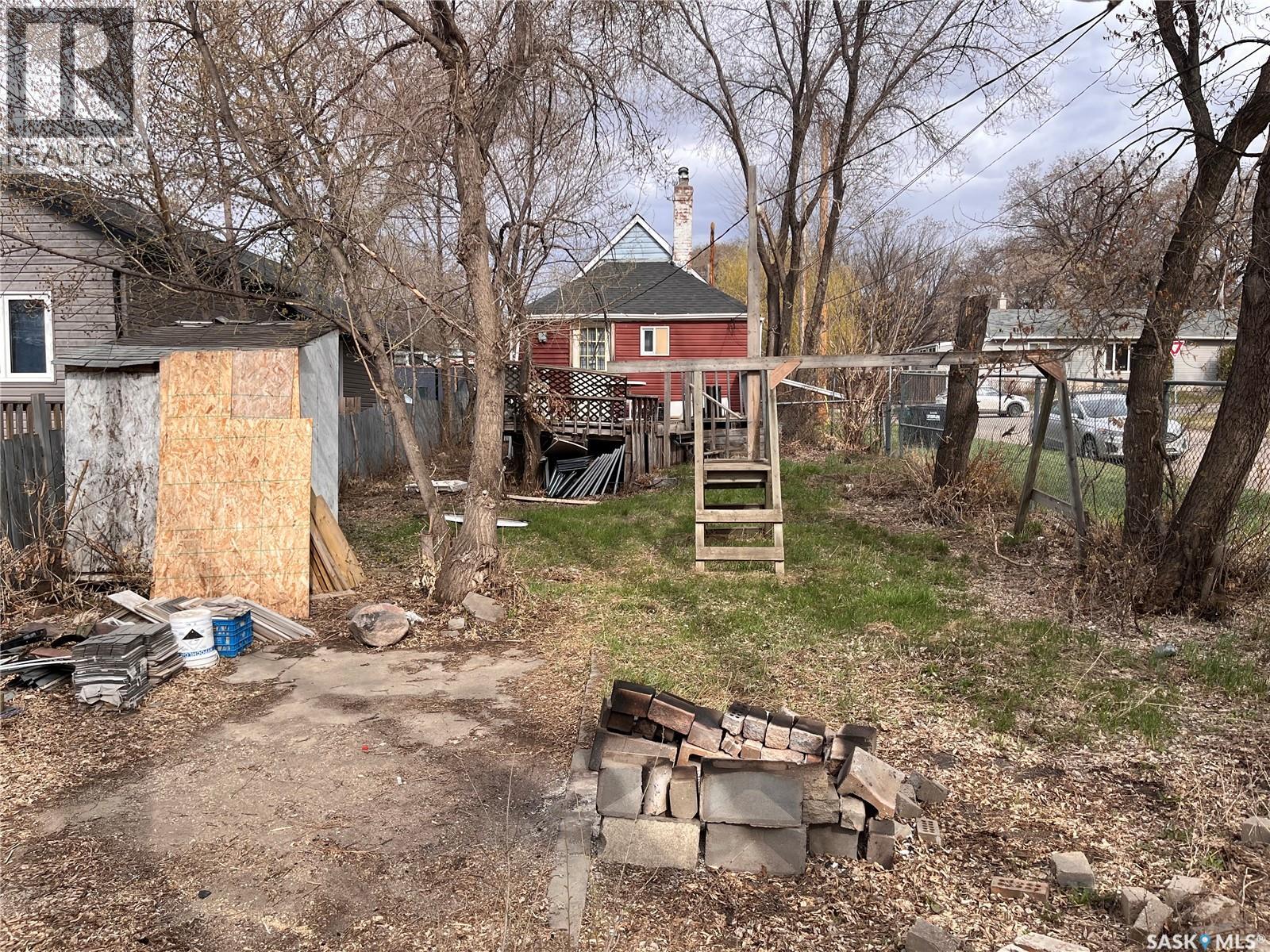 701 I Avenue N, Saskatoon, Saskatchewan  S7L 2H1 - Photo 23 - SK035804