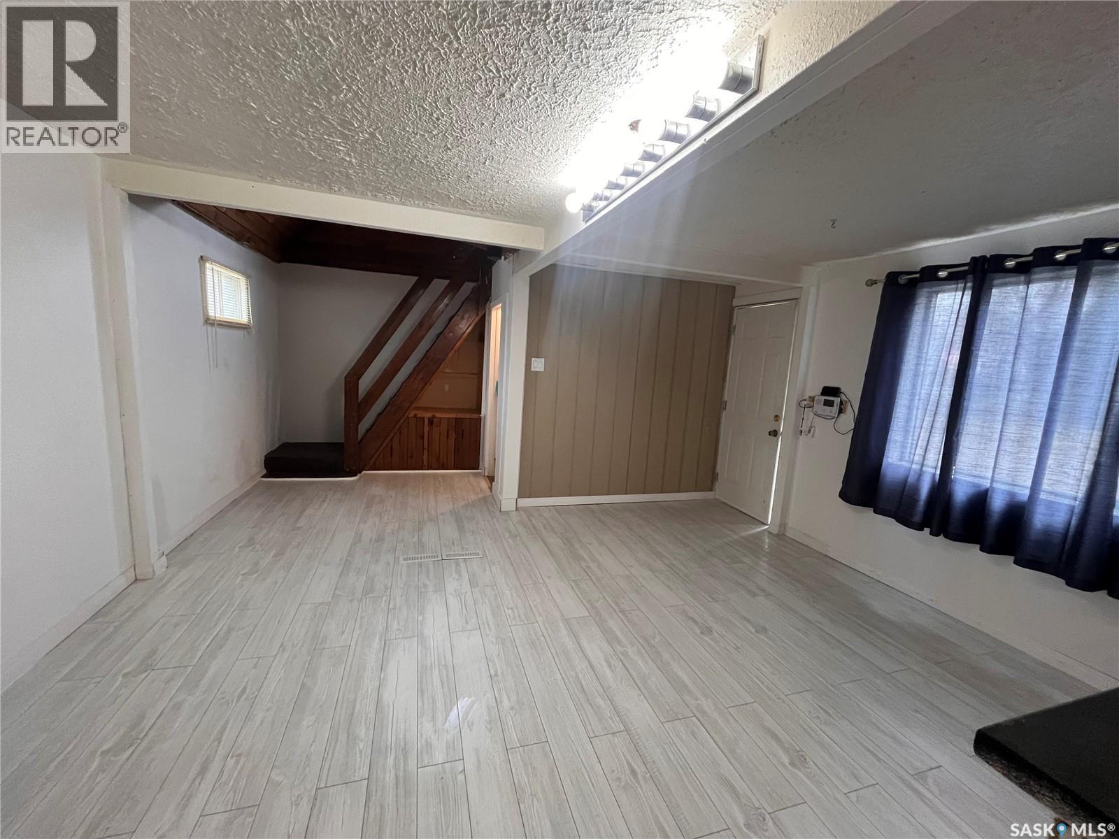 701 I Avenue N, Saskatoon, Saskatchewan  S7L 2H1 - Photo 7 - SK035804