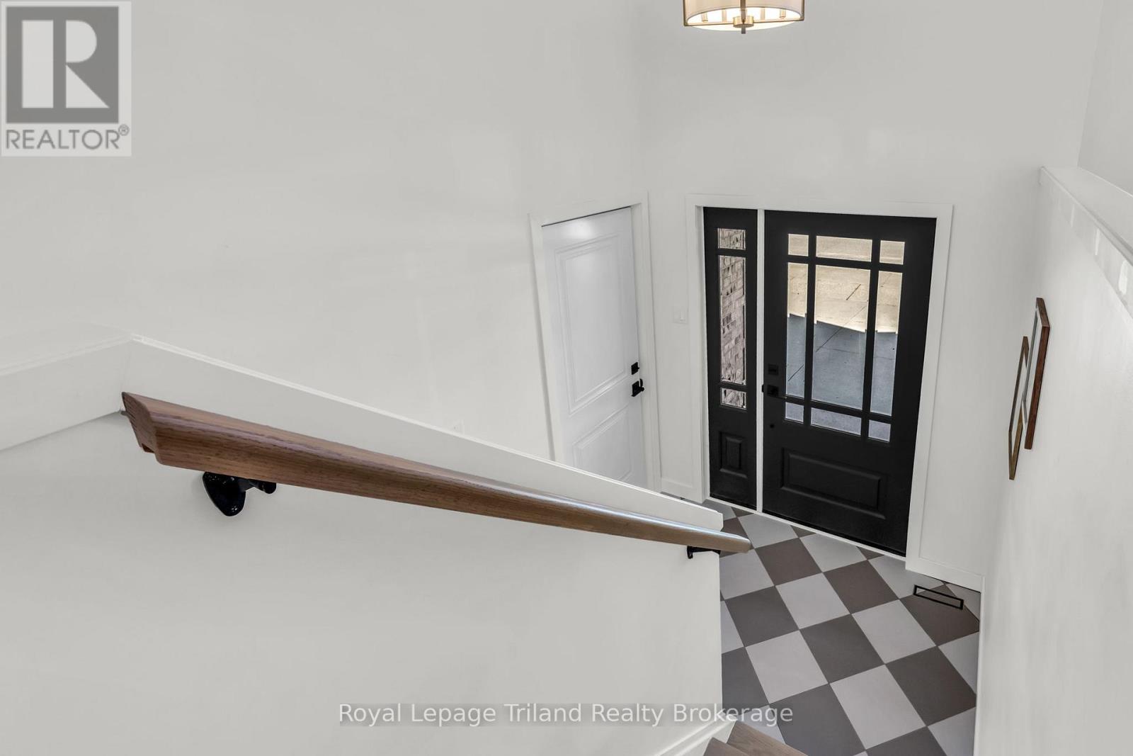 64 Hickory Boulevard W, Strathroy-Caradoc, Ontario  N7G 4E9 - Photo 3 - X13126182