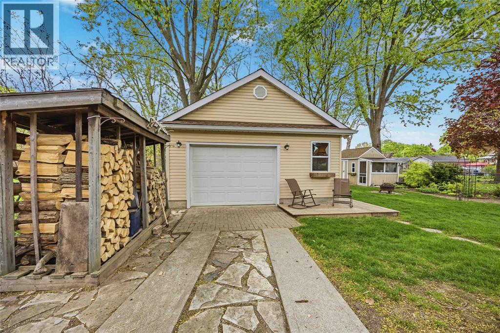 1098 Willa Drive, Sarnia, Ontario  N7S 1T2 - Photo 26 - 26011101