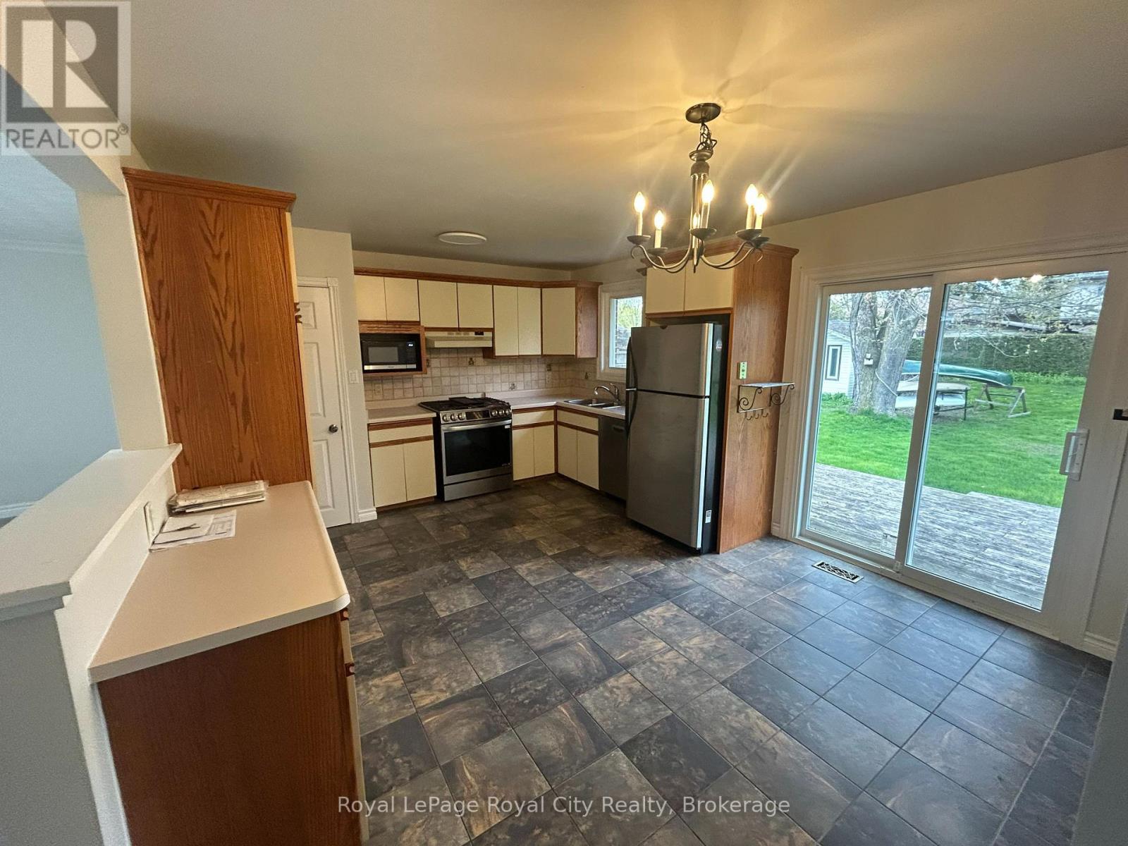 Main Floor - 6 Montgomery Street, Guelph, Ontario  N1E 1P9 - Photo 3 - X13126170